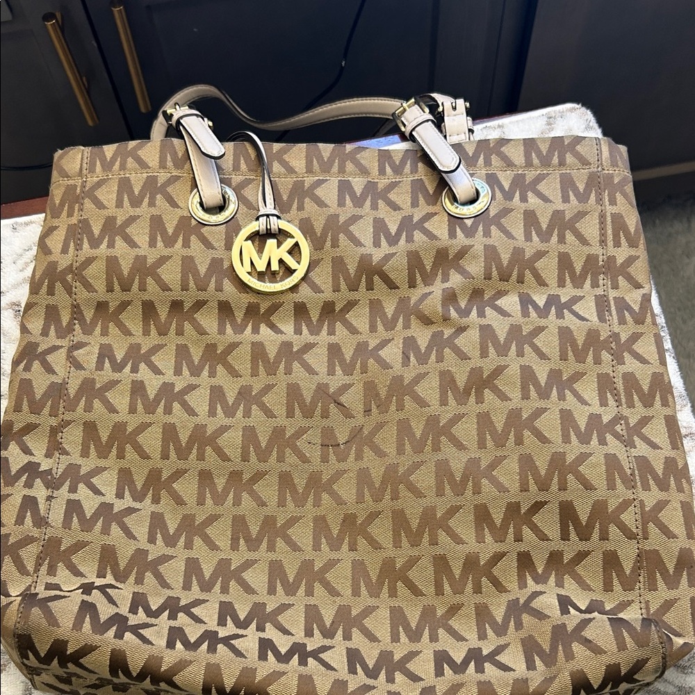 MICHAEL Michael Kors Tan and Brown Logo Tote